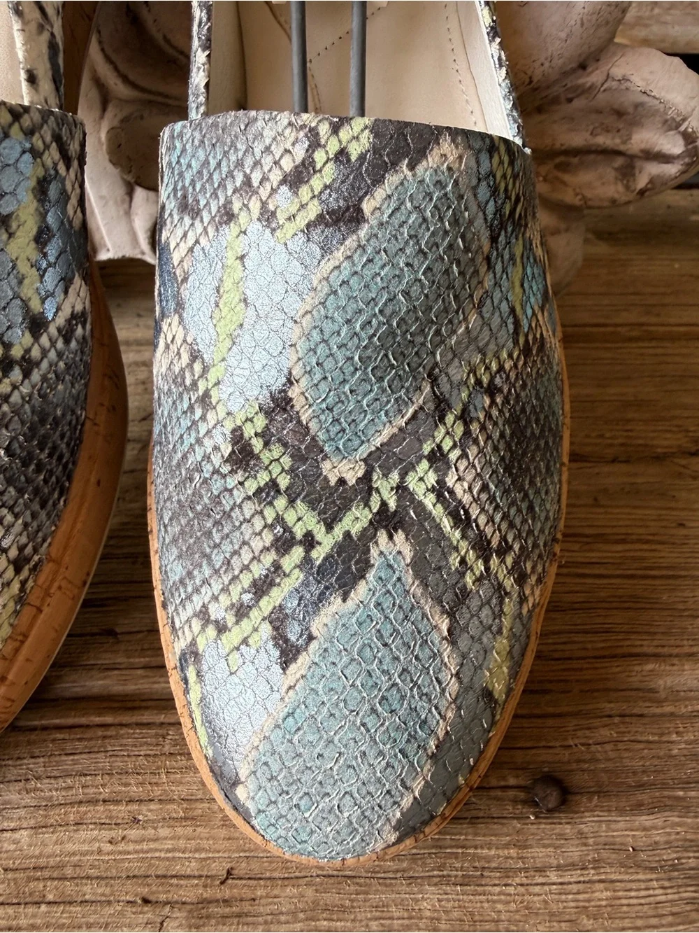 SARTO By Franco Sarto Derek Blue Green Snake-Print Leather Slip-On Flats sz 9.5